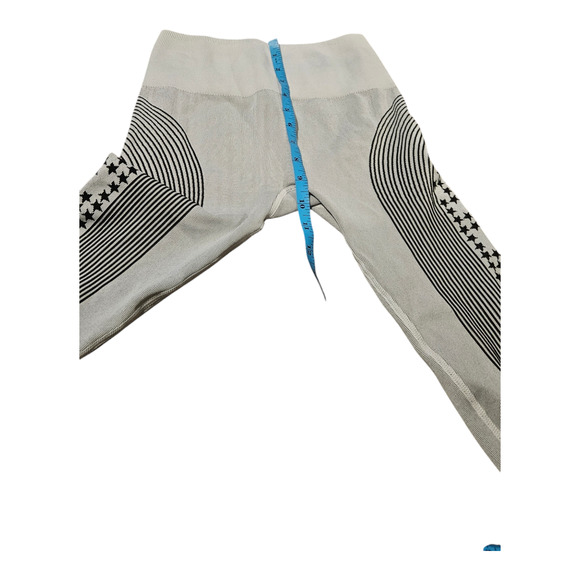 XS Stars and Stripes Leggings - Picture 7 of 7